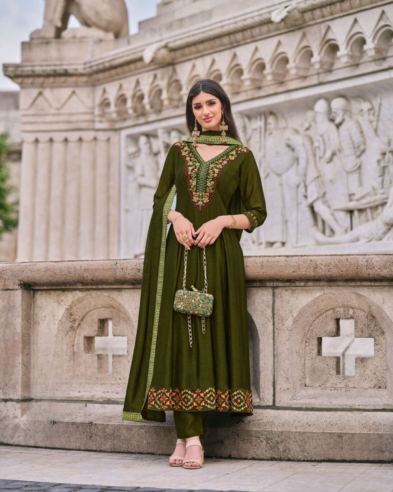 Aarohi Anarkali Suit Set